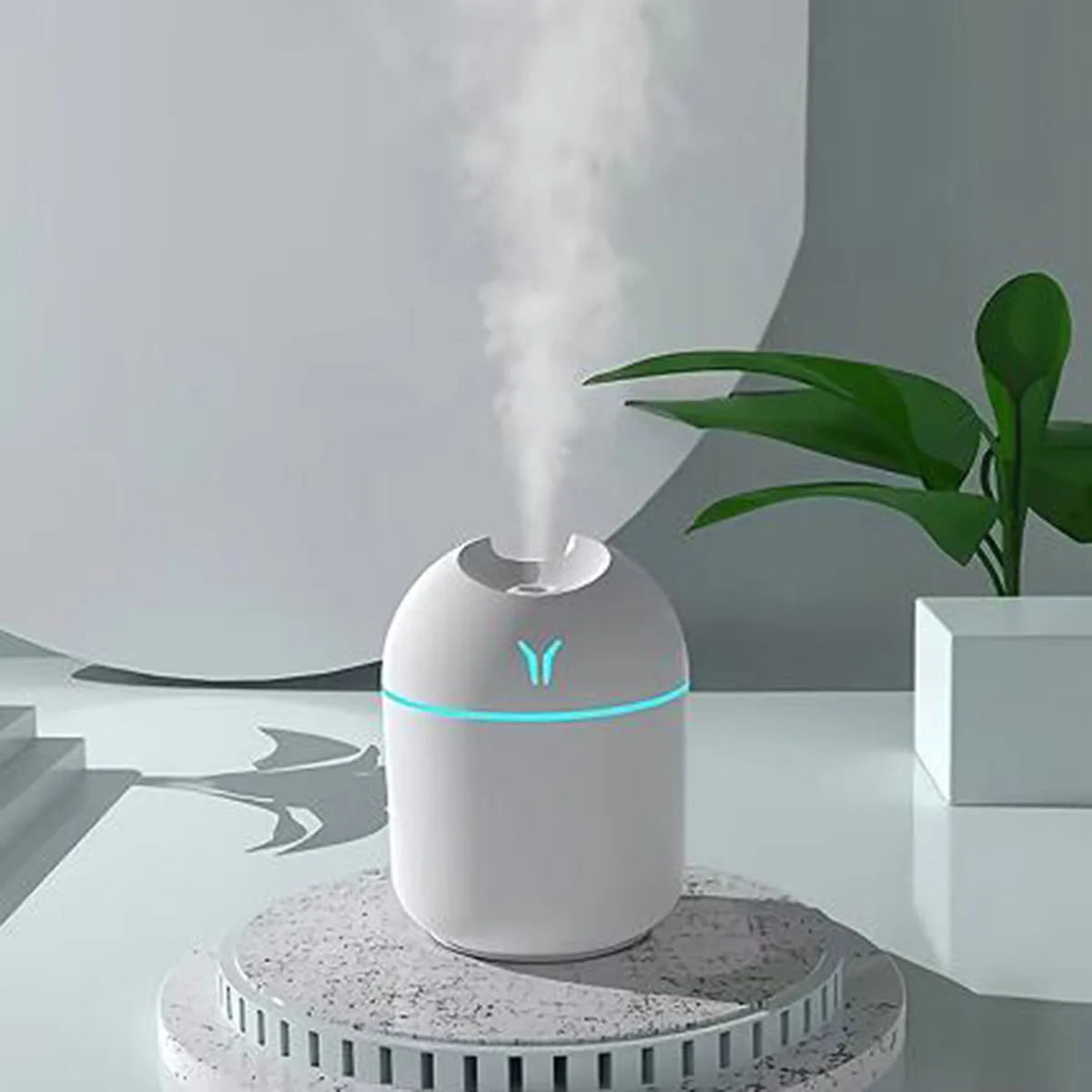 Portable 250ml USB Air Humidifier Mini Mist Spray Aroma Essential Oil Diffuser for Car, Office & Bedroom