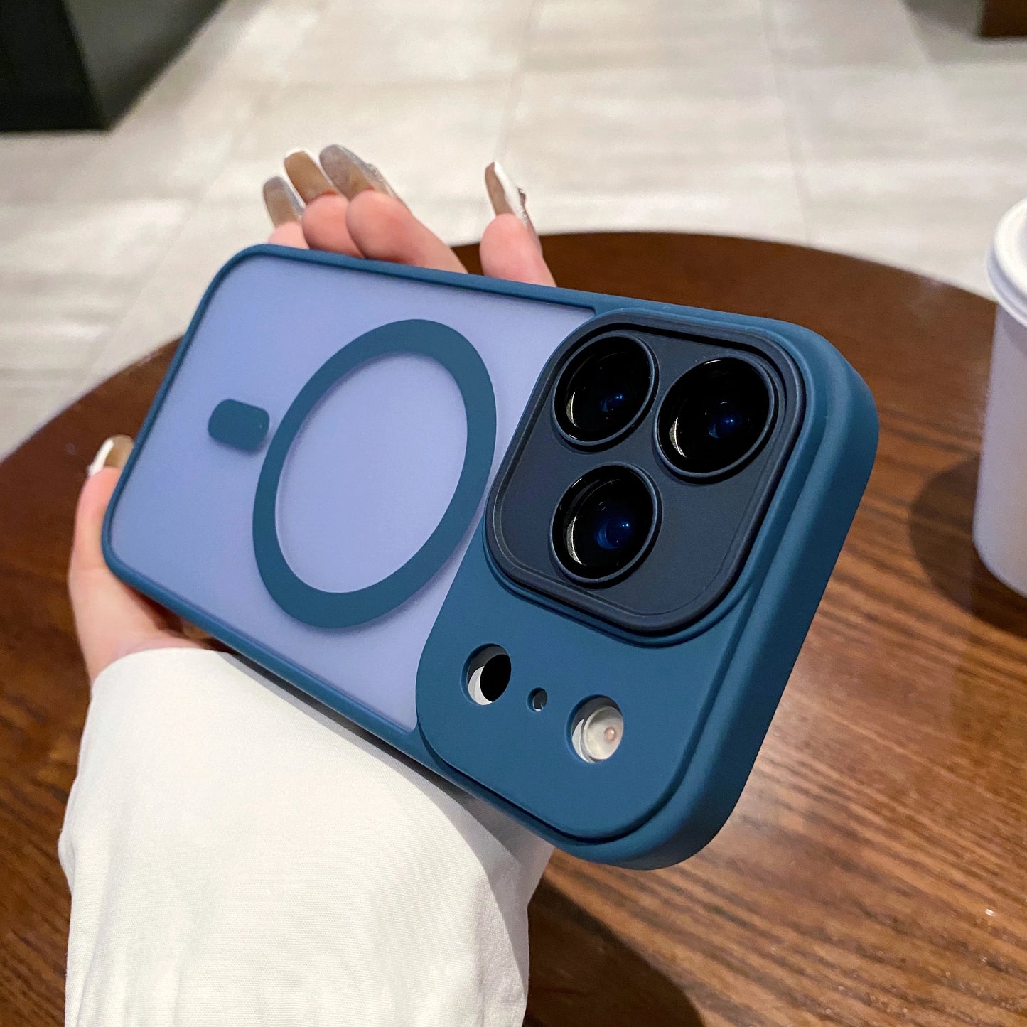 Frosted Magnetic All-Inclusive iPhone Case